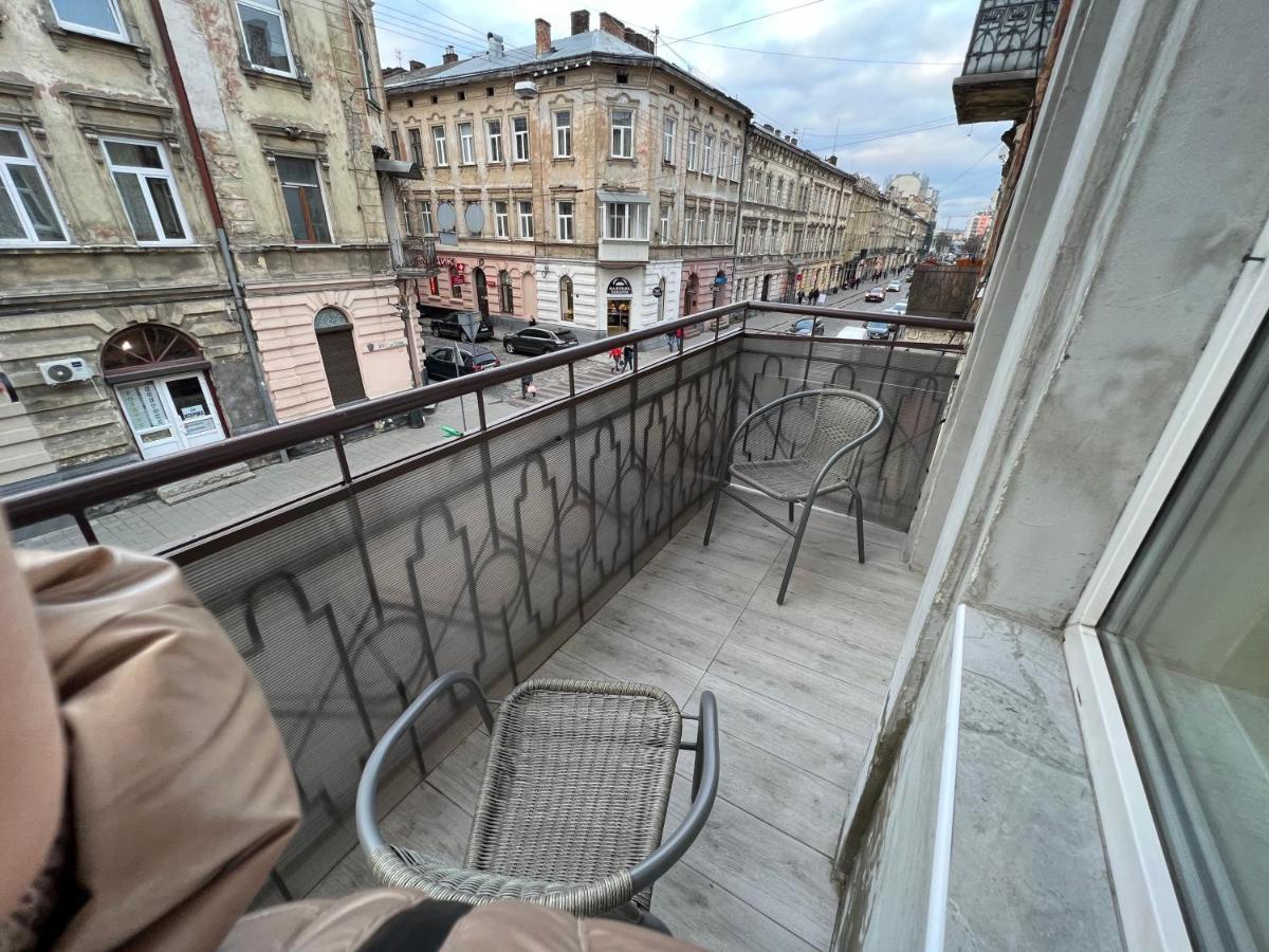 Kulisha 2Bedroom Apartment Near Opera House With Balcony Lviv Kültér fotó